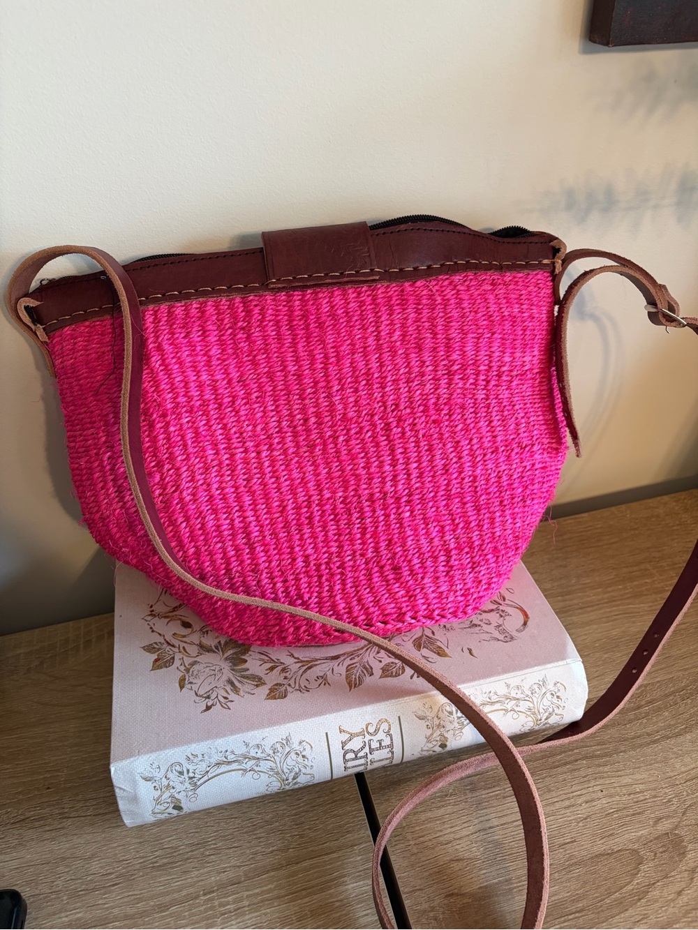 Bright Pink Straw Crossbody with Brown Leather Trim - Picture 3 of 4